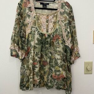 Denim 24/7 Floral Blouse with Lace Trim